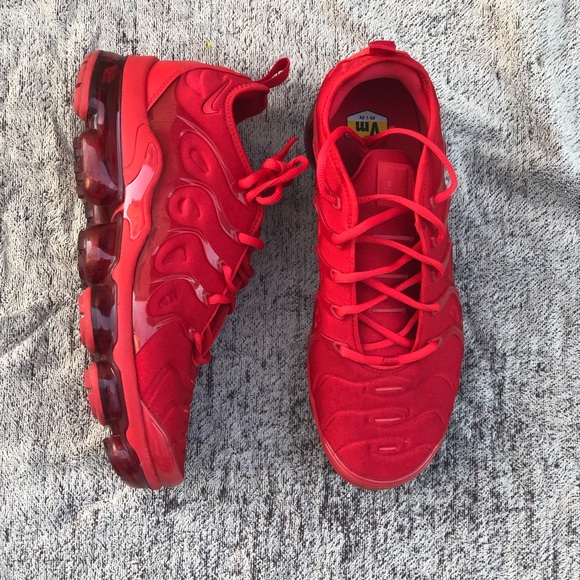triple red vapor max
